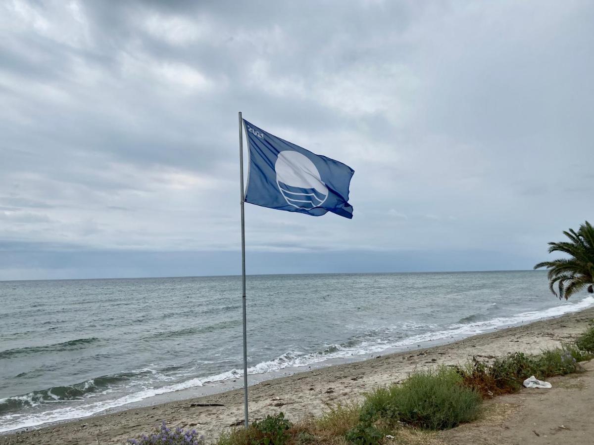 Beachfront Cottage Nea Triglia Exteriér fotografie
